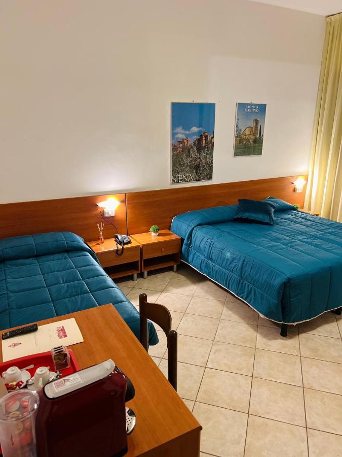 Hotel Vico Alto Siena Exteriör bild