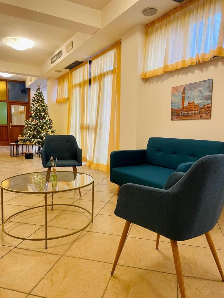 Hotel Vico Alto Siena Exteriör bild