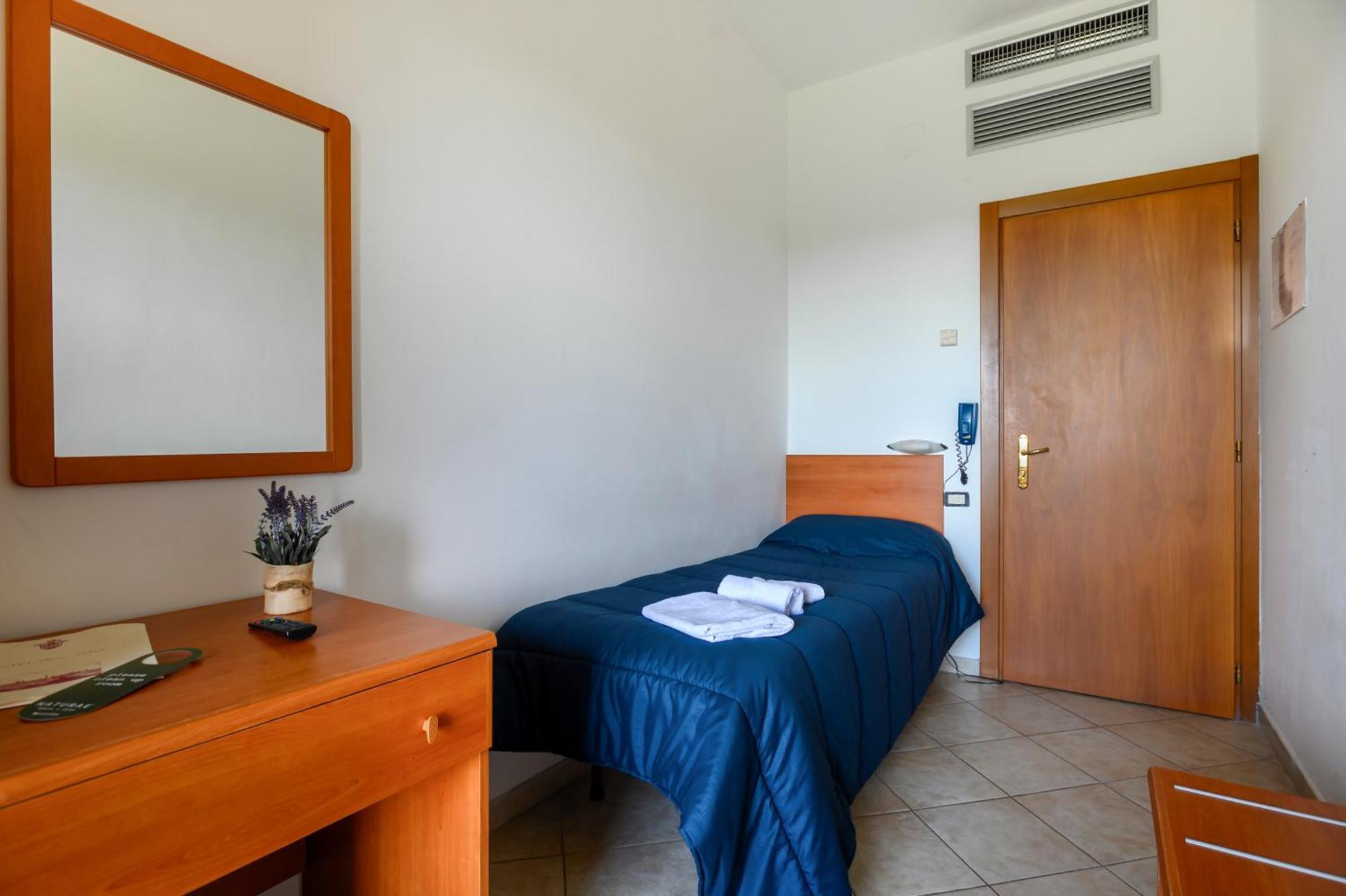 Hotel Vico Alto Siena Exteriör bild
