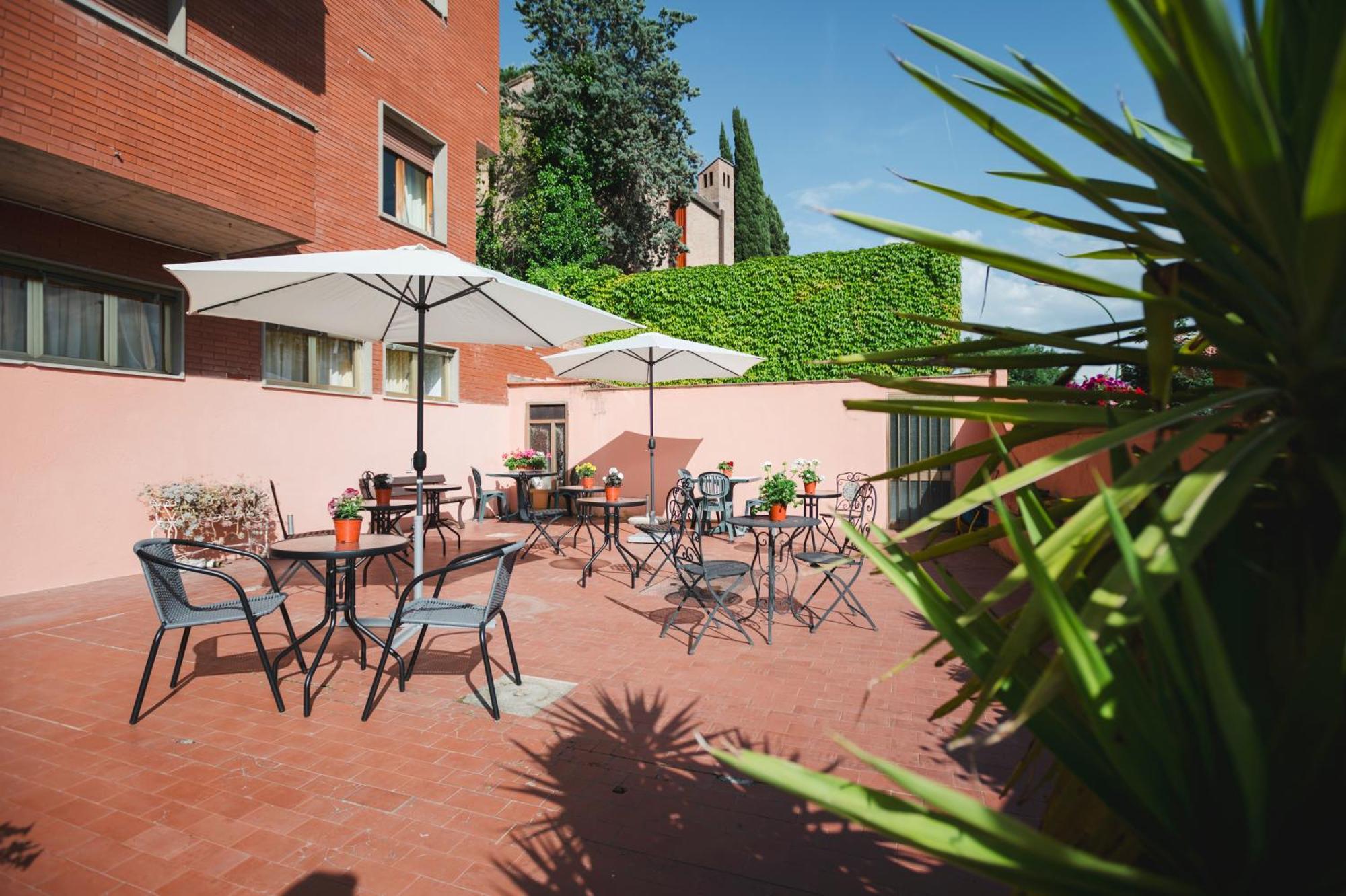 Hotel Vico Alto Siena Exteriör bild