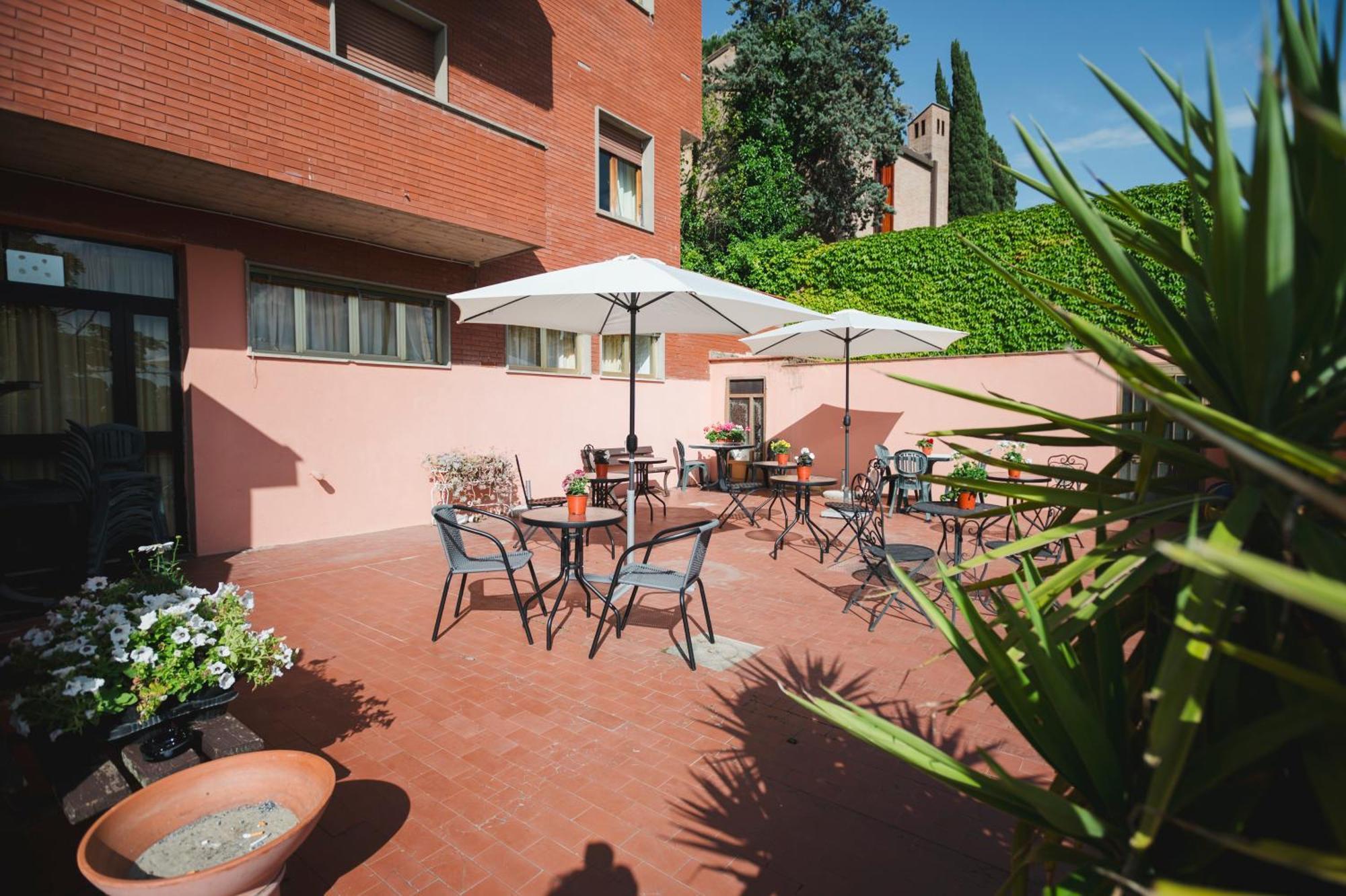Hotel Vico Alto Siena Exteriör bild